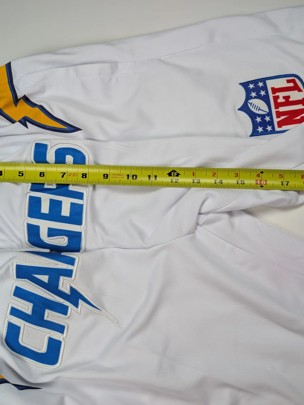 Los Angeles Chargers White Basketball Shorts Mens Size L Retro Streetwear